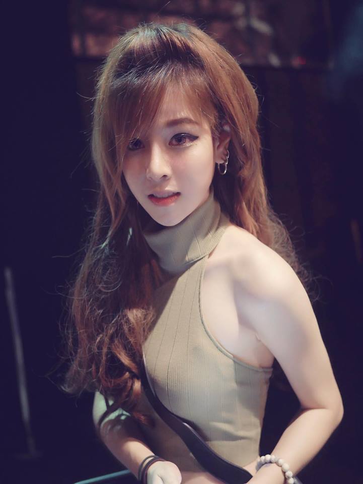 สวยจริง!! แป้ง ทอมหน้าหวาน เปลี่ยนลุคแต่งเป็นหญิง ทำเอาหนุ่มๆ หลงไปทั้งประเทศ