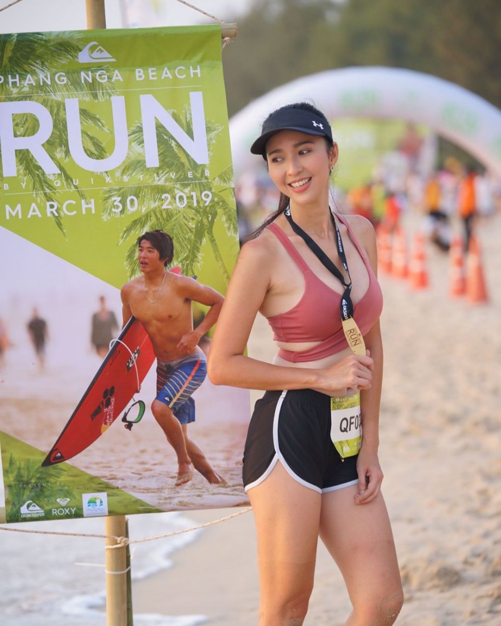 ส่องไอจี ดาว ธันญ์วริน สปอร์ตเกิร์ลสาวแสนสวย กับลุคเซ็กซี่สุดร้อนแรงต้อนรับซัมเมอร์