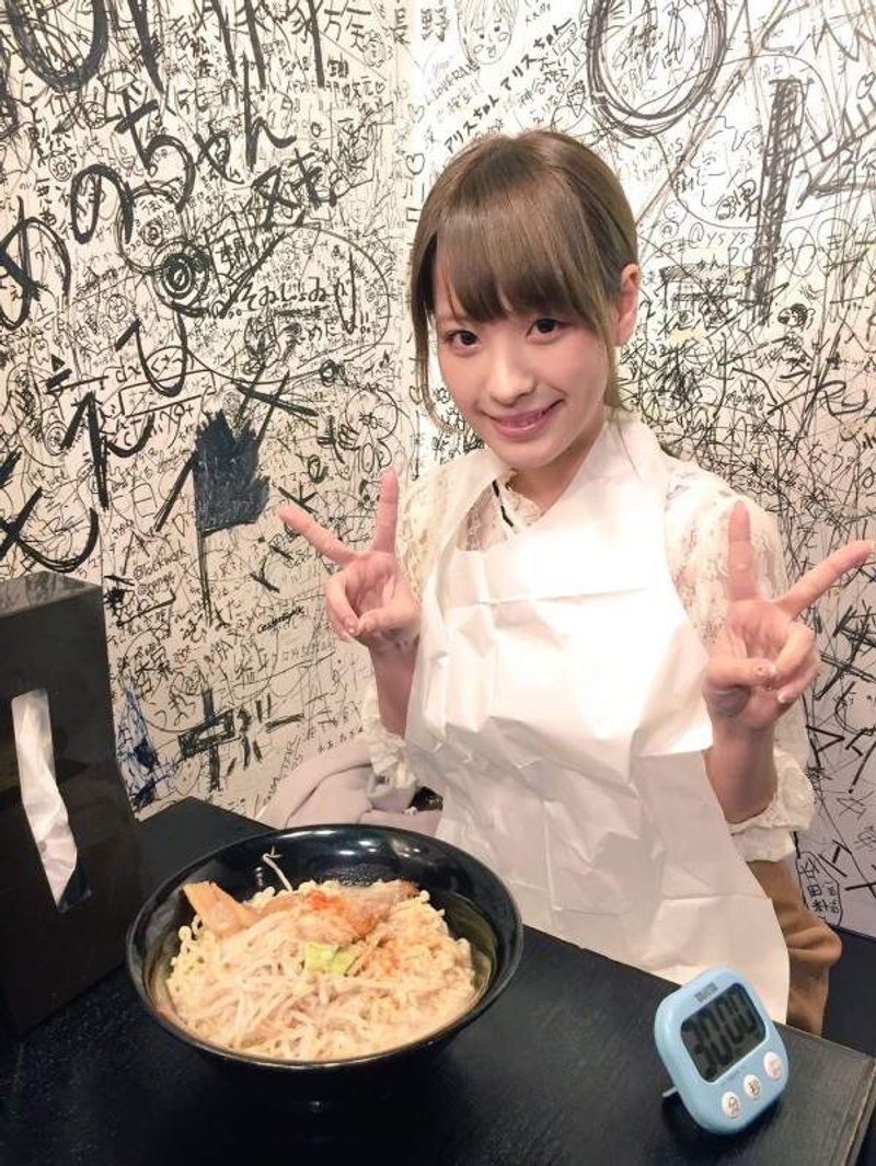 สาวAV-โมโมโนงิ คานะ (Momonogi Kana) นักกินกระเพาะเหล็ก แข่งกินพิชิตแชมป์!